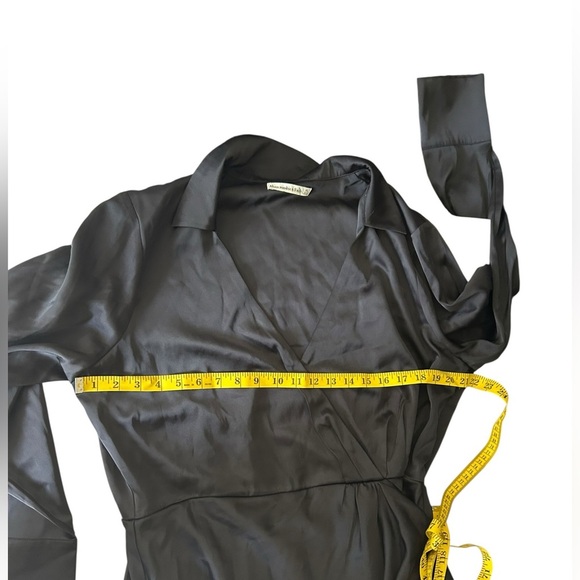 Abercrombie & Fitch Black Long-Sleeve Satin Collared Shirt Dress Size XL Midi - Picture 7 of 11